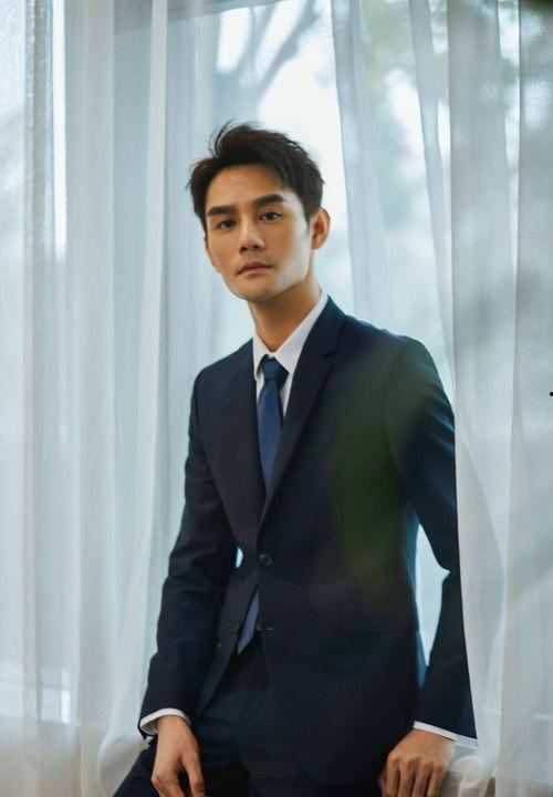 娱乐吃瓜君转型男演员,娱乐吃瓜君的华丽转身